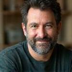 Photo de Marc Leroy, instructeur en illustration et enluminure.